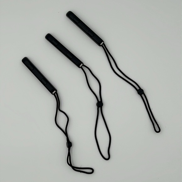 Official Nintendo Switch Carrying Case / Protective Kit & 3 Joy-Con Wrist Straps - Picture 5 of 6